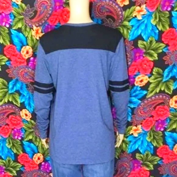 MEN'S ASSASSIN'S CREED BLACK FLAG VIDEO GAME SHIRT MENS SIZE SMALL LONG SLEEVE - Picture 3 of 5